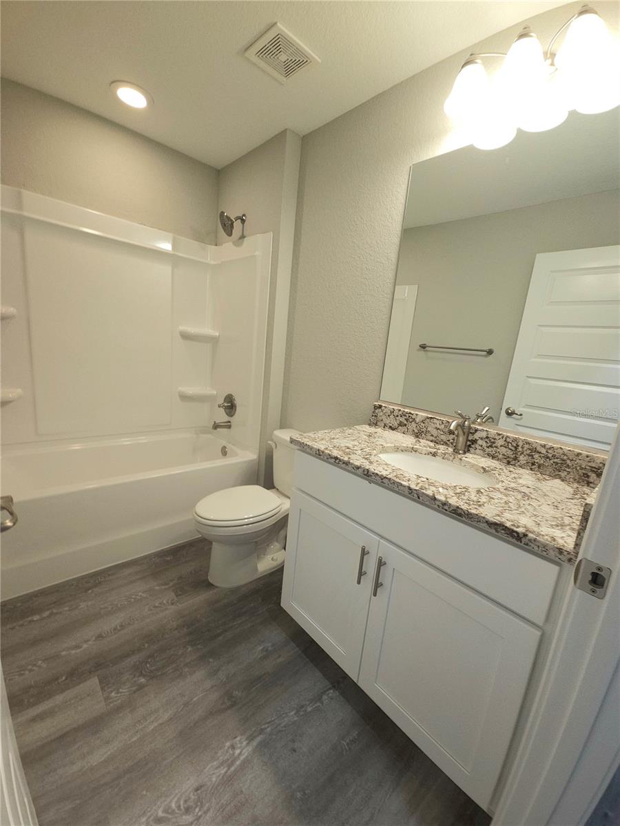 Image 12 of 13 For 7236 Glenridge Circle