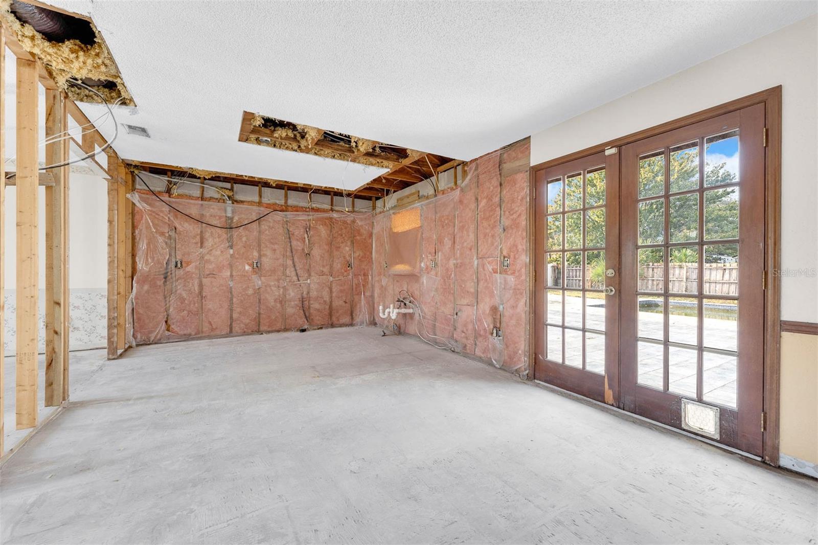 Image 13 of 28 For 4904 Caspian Court