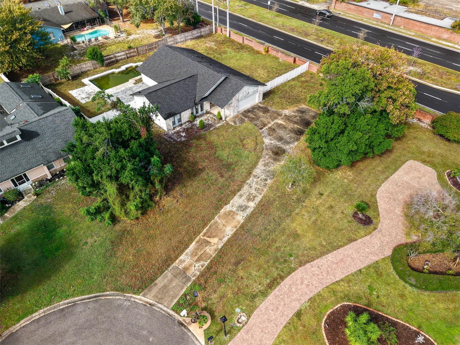 Image 4 of 28 For 4904 Caspian Court