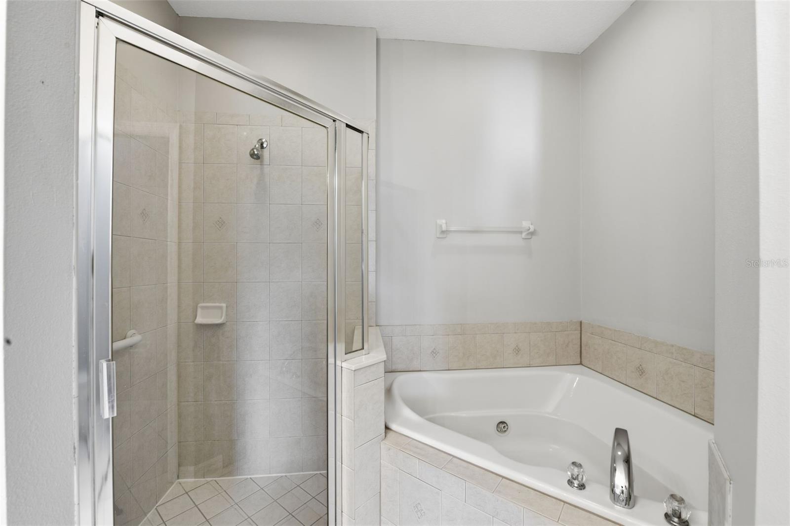 Image 25 of 32 For 1501 Travertine Terrace