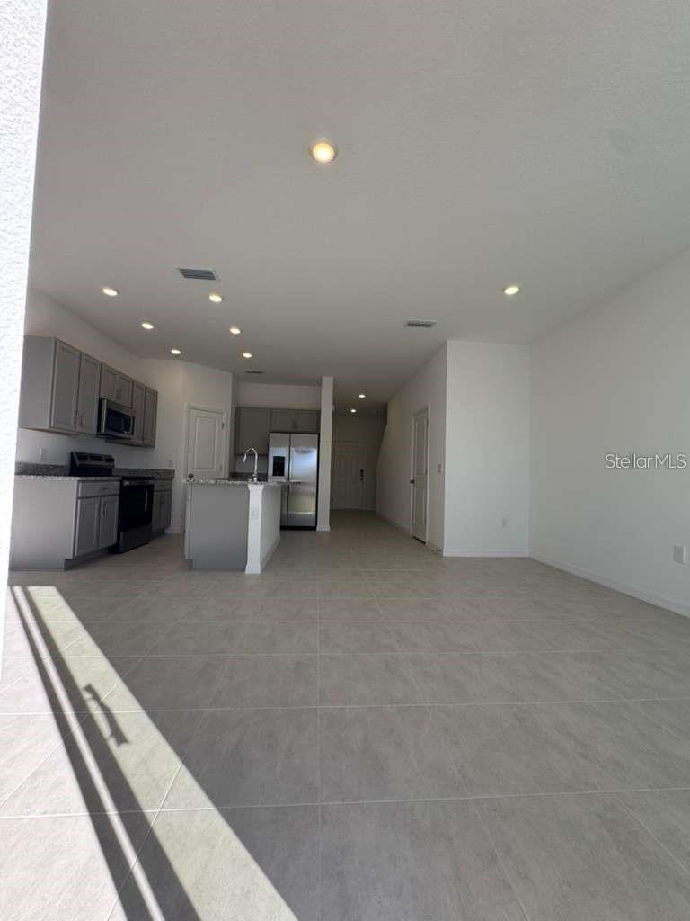 Image 11 of 25 For 7627 Waterscape Drive