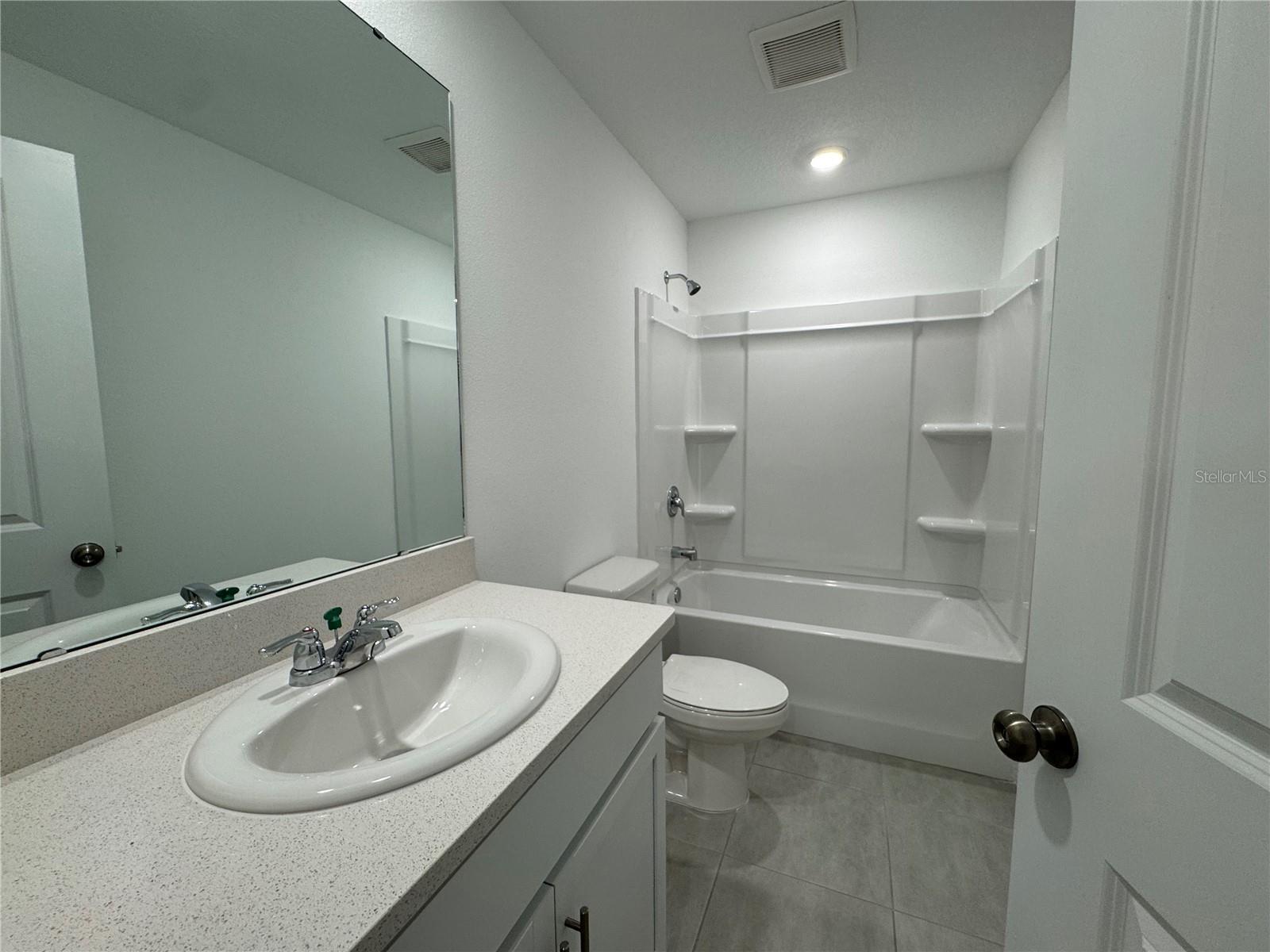 Image 21 of 25 For 7627 Waterscape Drive