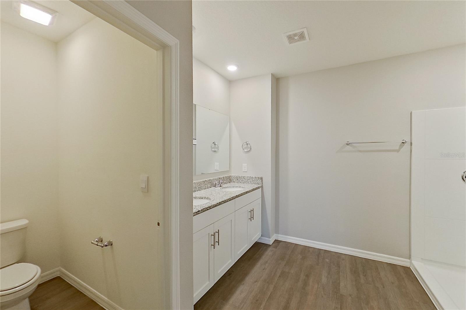 Image 22 of 42 For 32134 Katelin Circle