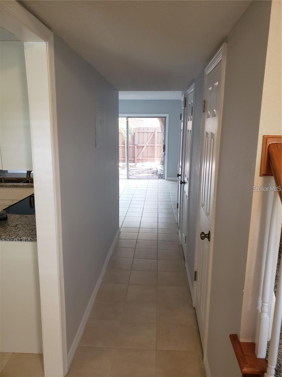 Image 4 of 25 For 520 Georgetown Drive