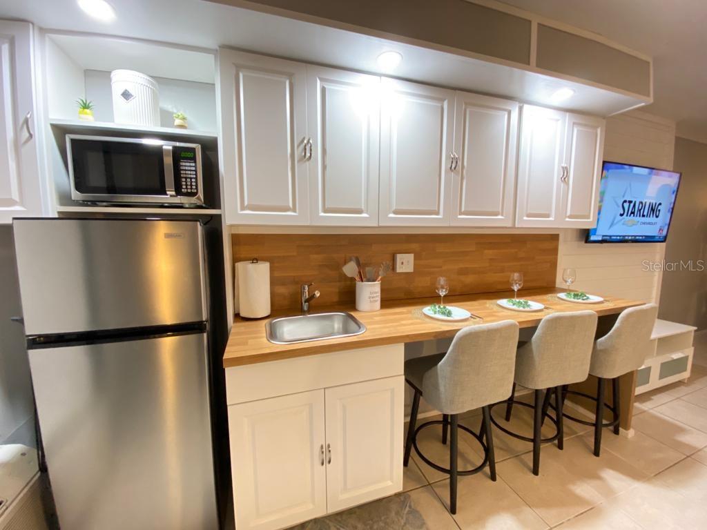 Image 3 of 29 For 1233 Atlantic Avenue 3160