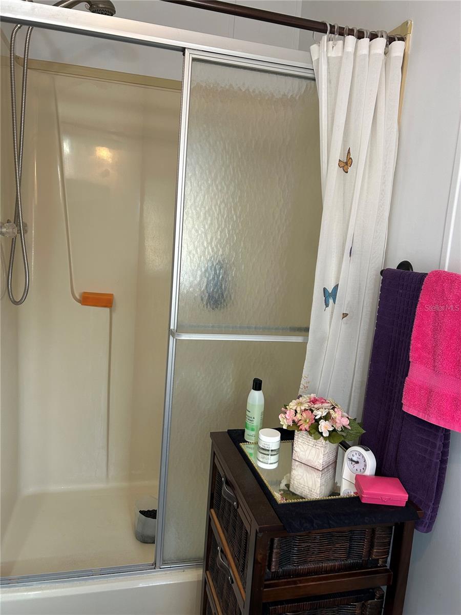 Image 13 of 19 For 808 Polo Park East Boulevard