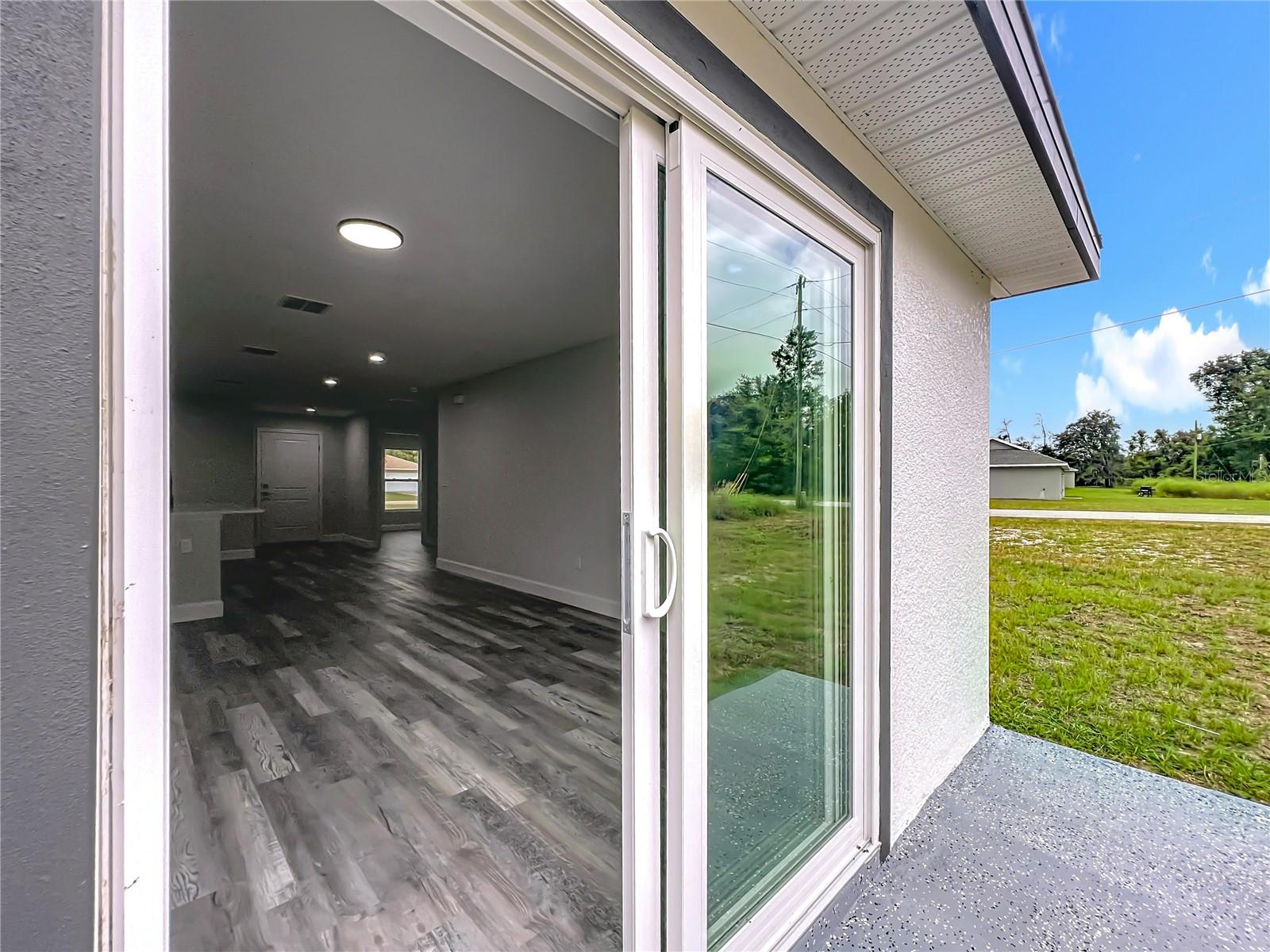 Image 31 of 48 For 527 Marion Oaks Lane