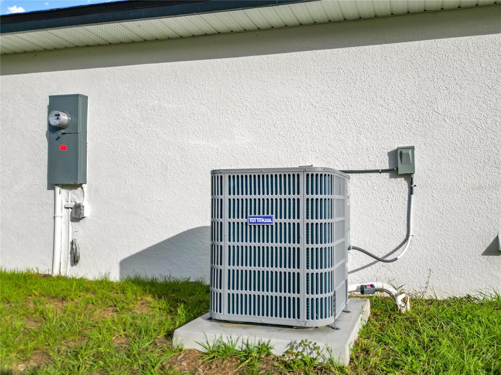 Image 34 of 48 For 527 Marion Oaks Lane