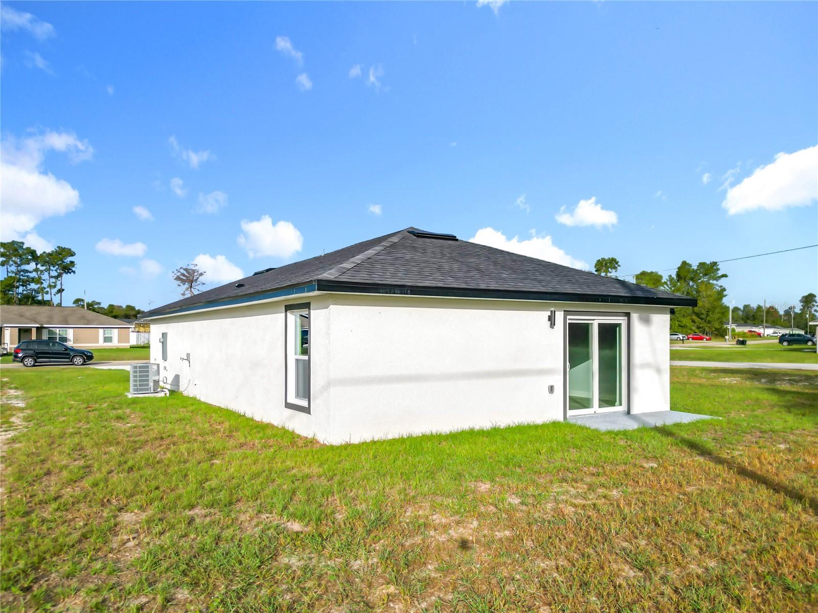 Image 36 of 48 For 527 Marion Oaks Lane