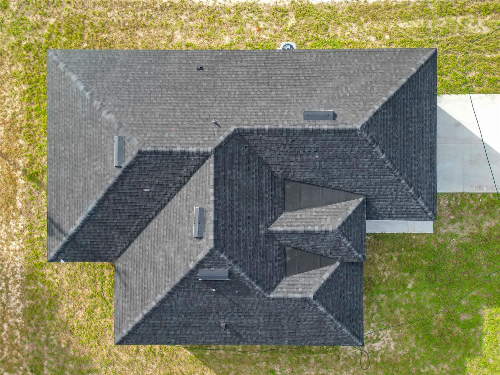 Image 40 of 48 For 527 Marion Oaks Lane