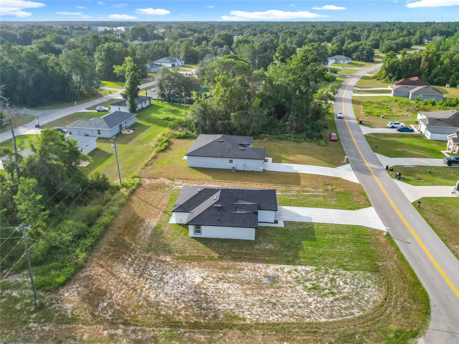 Image 43 of 48 For 527 Marion Oaks Lane