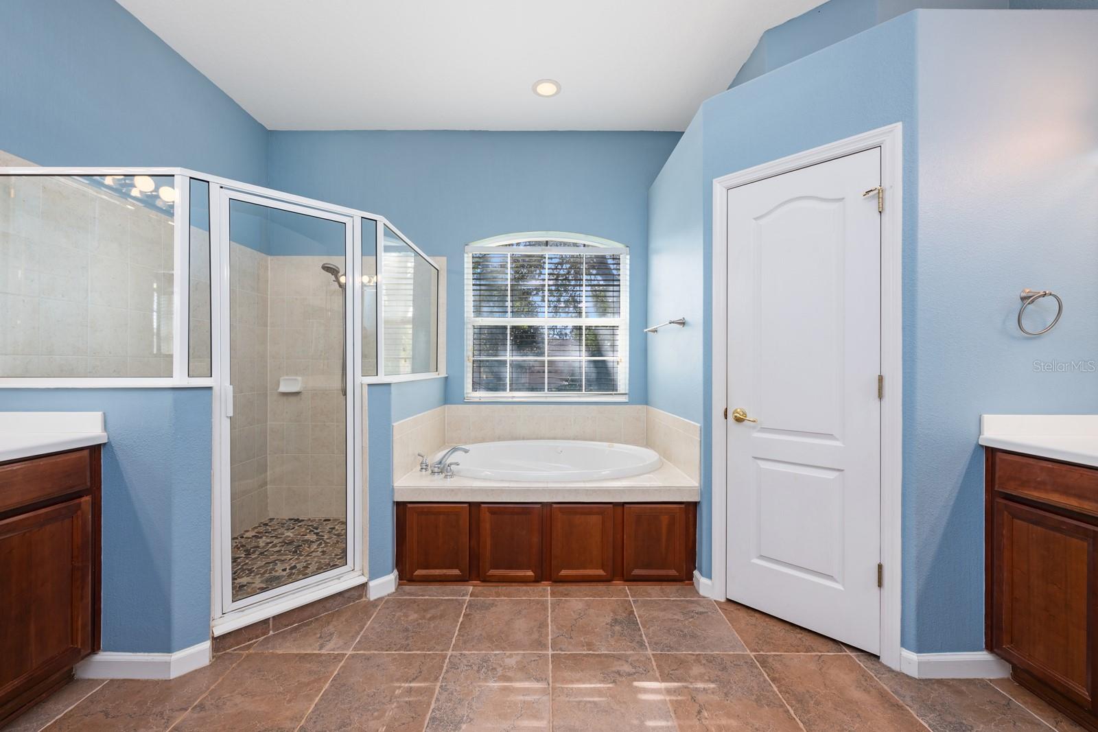 Image 18 of 45 For 897 Gulf Land Drive