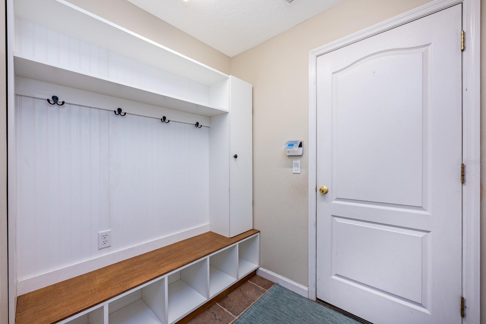 Image 26 of 45 For 897 Gulf Land Drive