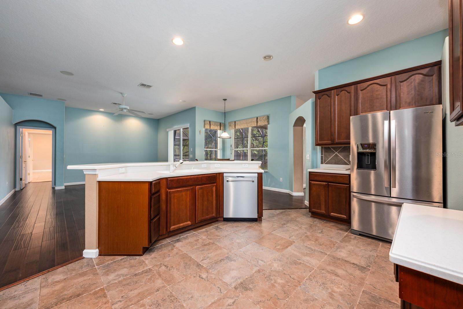 Image 9 of 45 For 897 Gulf Land Drive