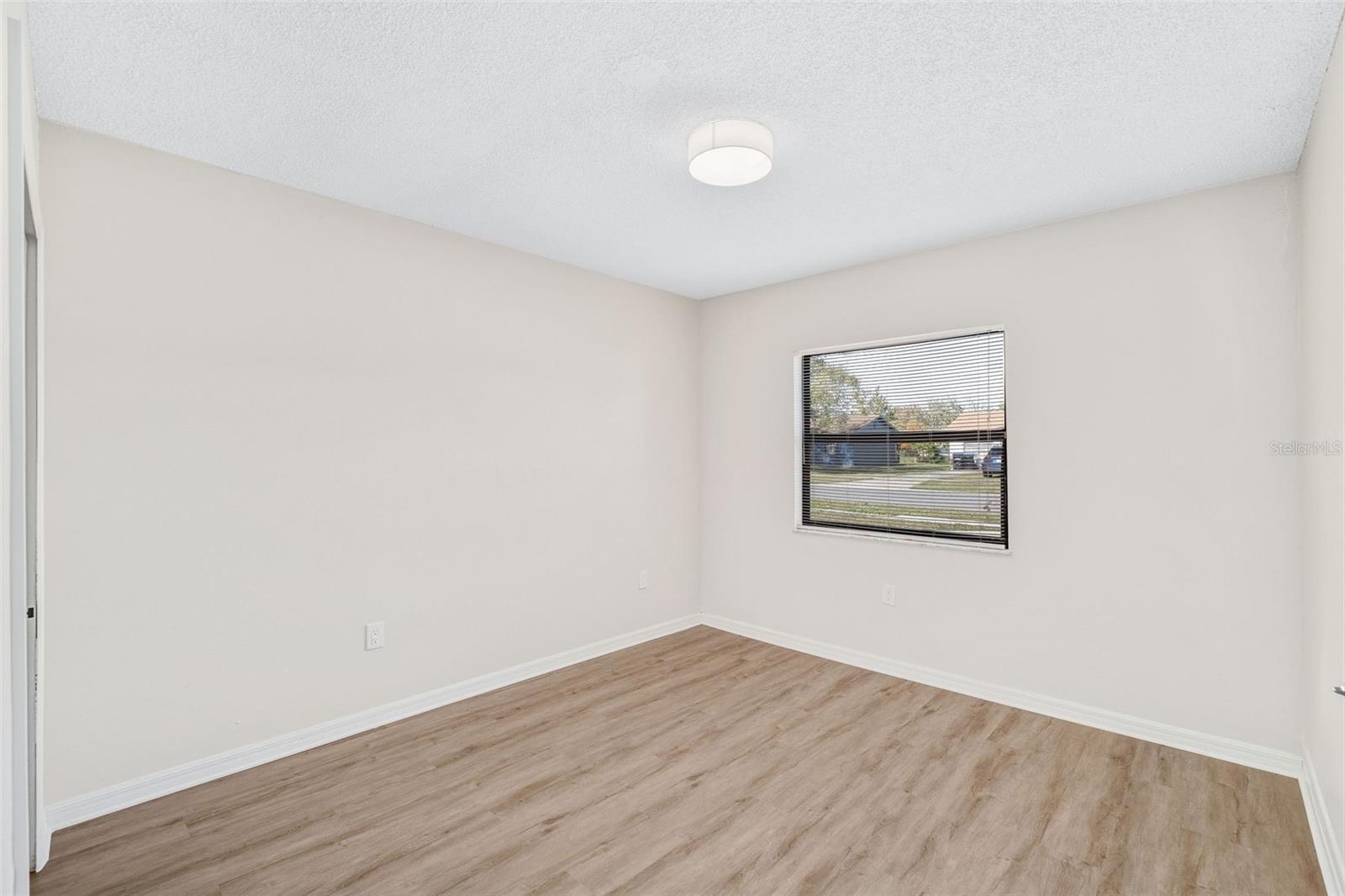 Image 10 of 18 For 4320 Carousel Road