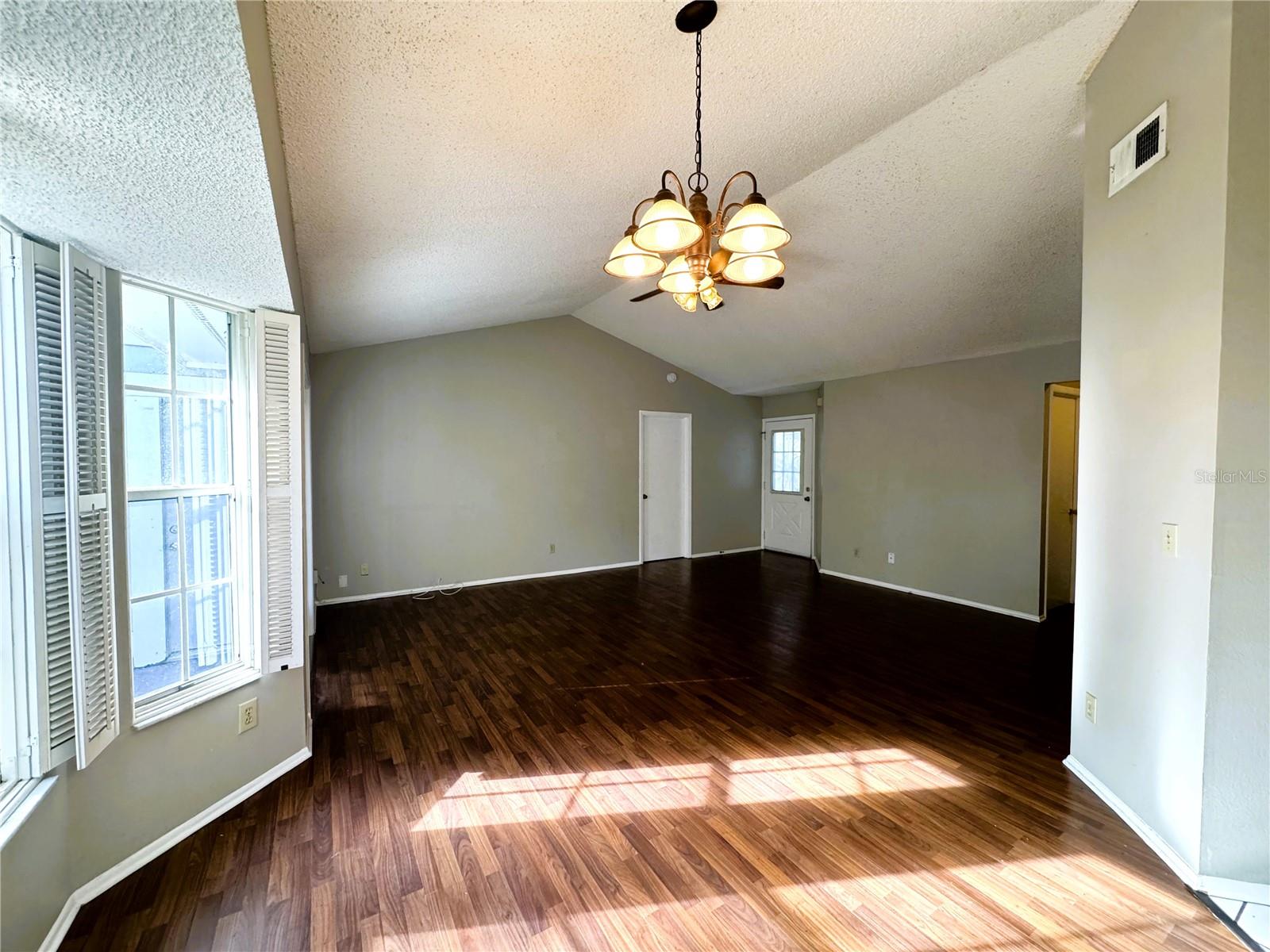 Image 5 of 28 For 153 Becky Thatcher Court