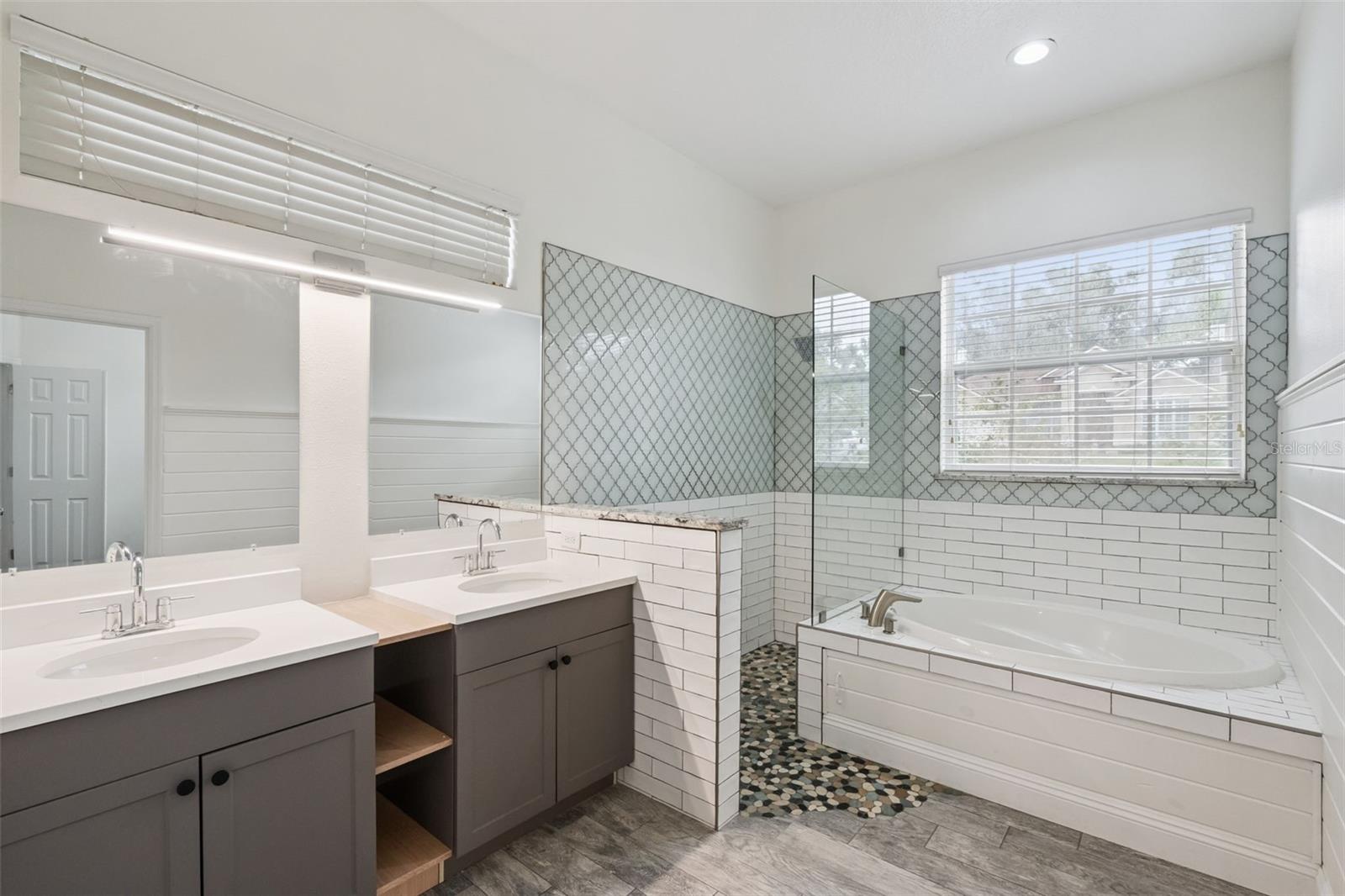 Image 32 of 67 For 833 Rock Creek Street