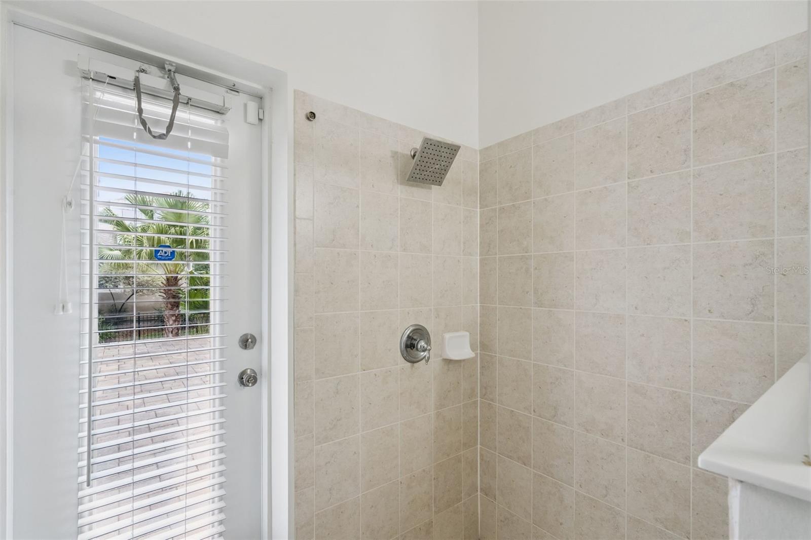 Image 37 of 67 For 833 Rock Creek Street