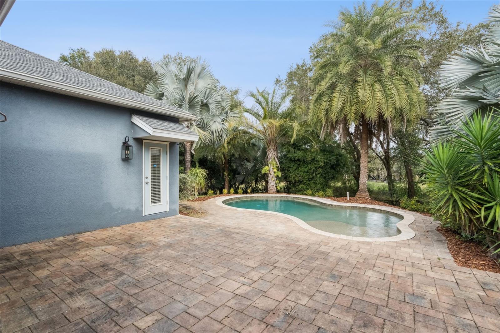 Image 47 of 67 For 833 Rock Creek Street