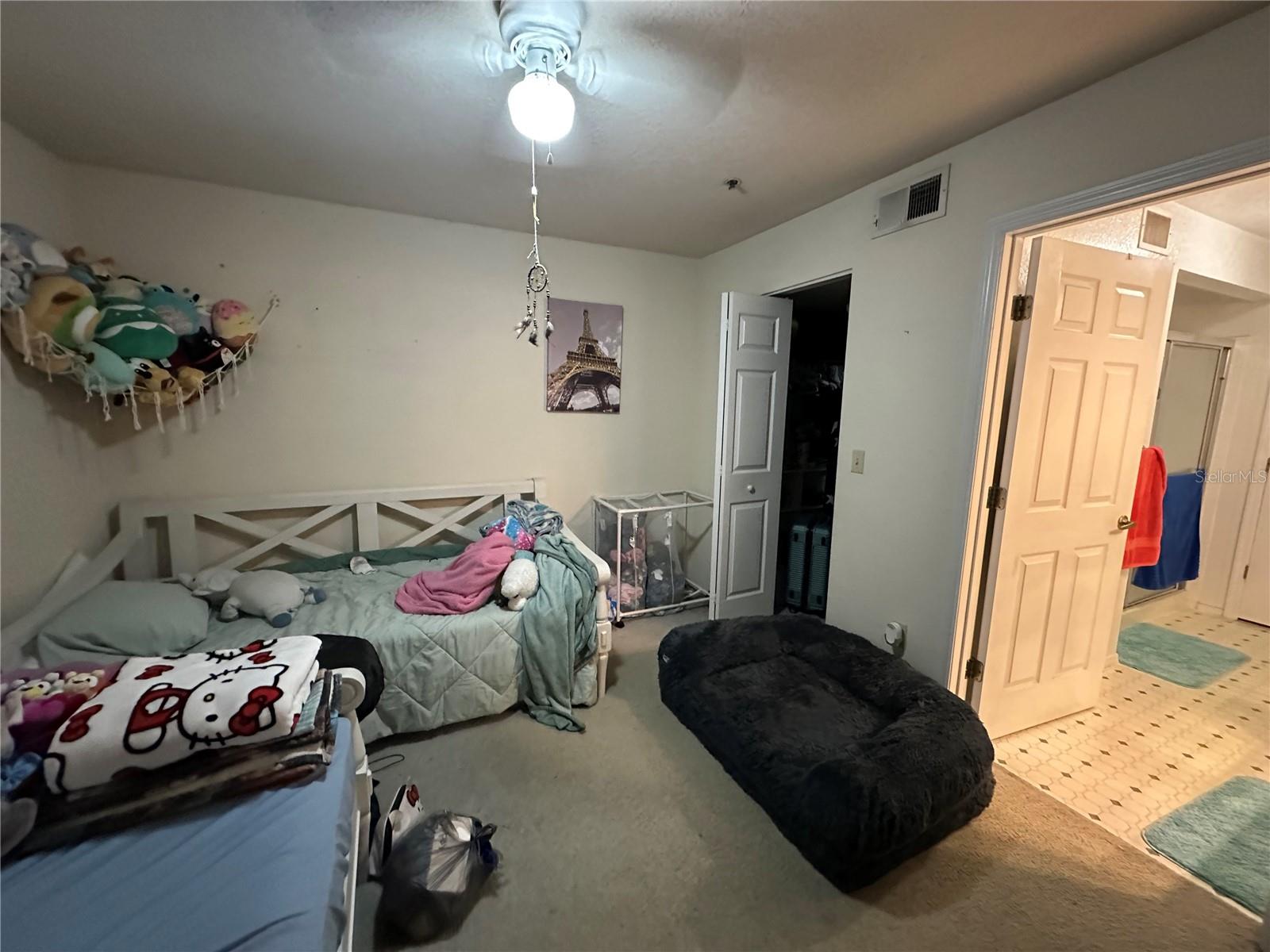 Image 14 of 38 For 822 Camargo Way 105