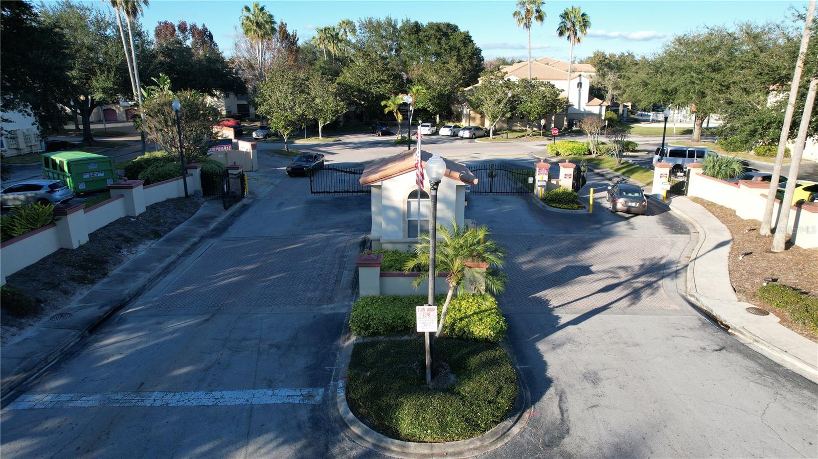 Image 32 of 38 For 822 Camargo Way 105