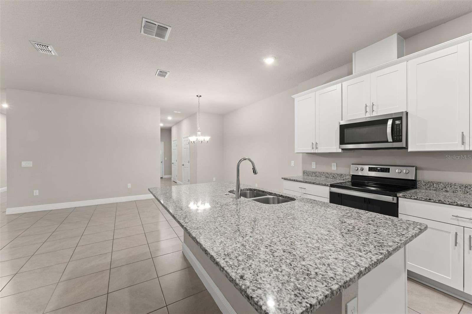 Image 14 of 42 For 2224 Shadowland Loop