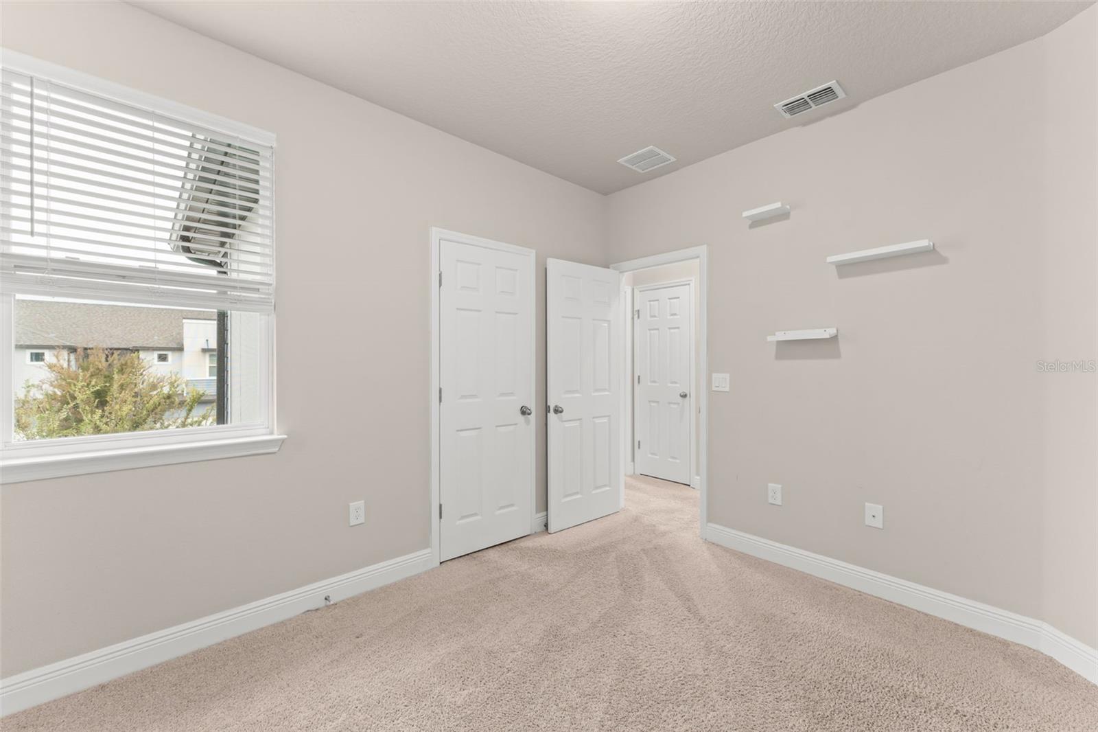 Image 35 of 42 For 2224 Shadowland Loop