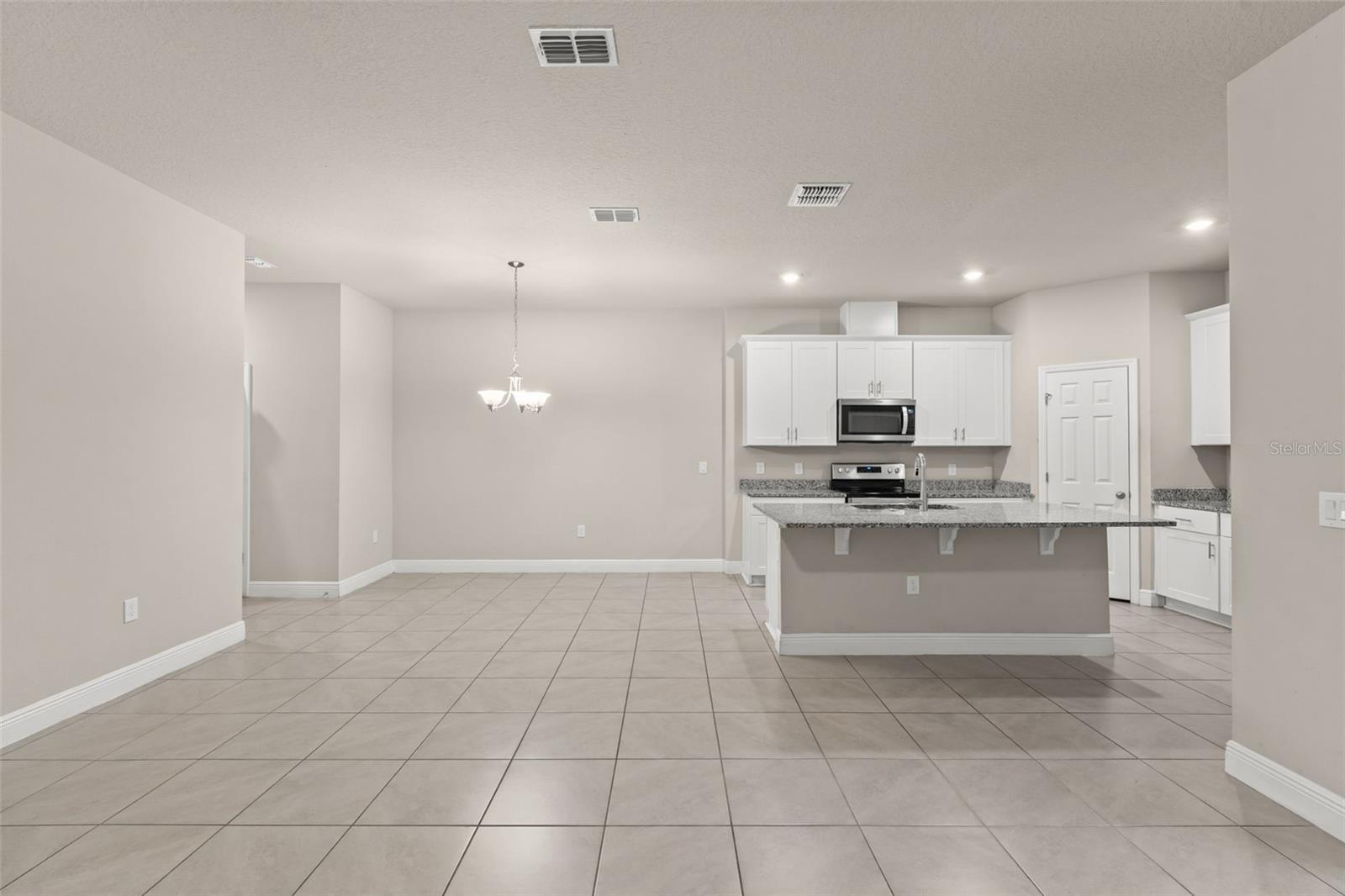 Image 7 of 42 For 2224 Shadowland Loop