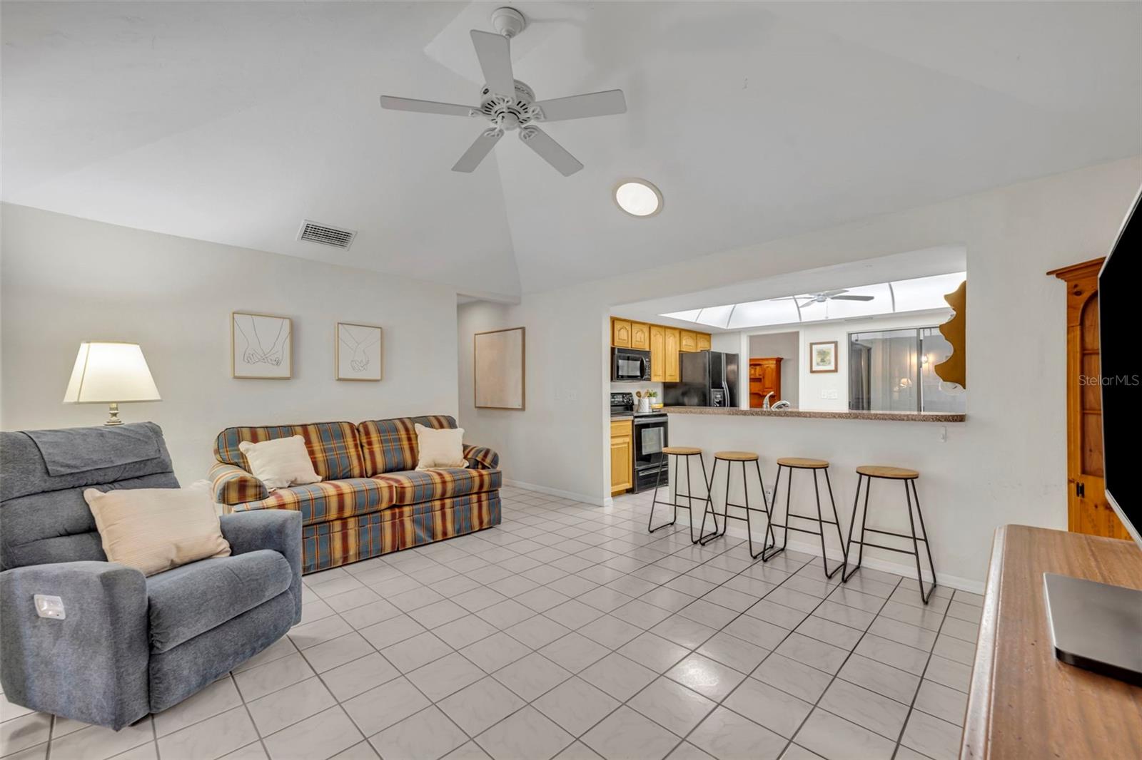 Image 21 of 43 For 1817 Jessica Court