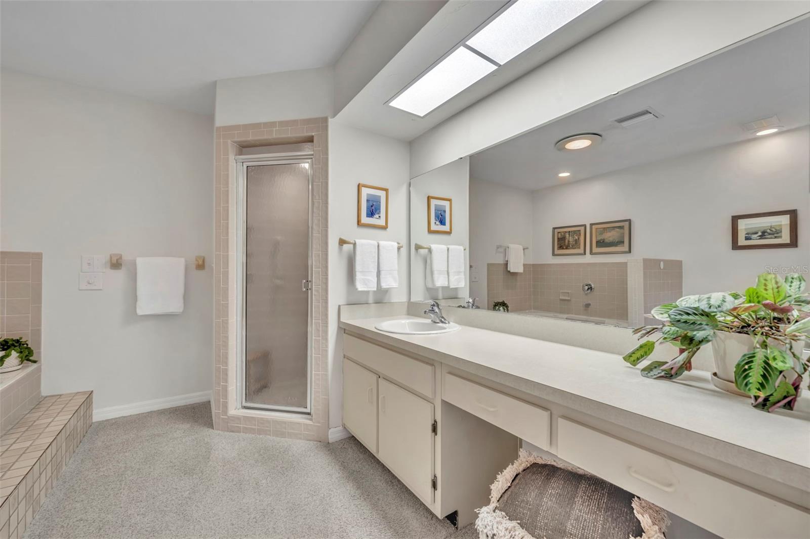 Image 27 of 43 For 1817 Jessica Court