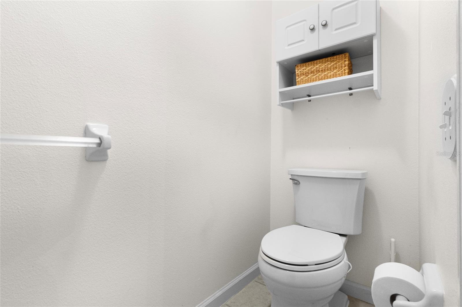 Image 17 of 28 For 6029 Lake Pointe Drive 202