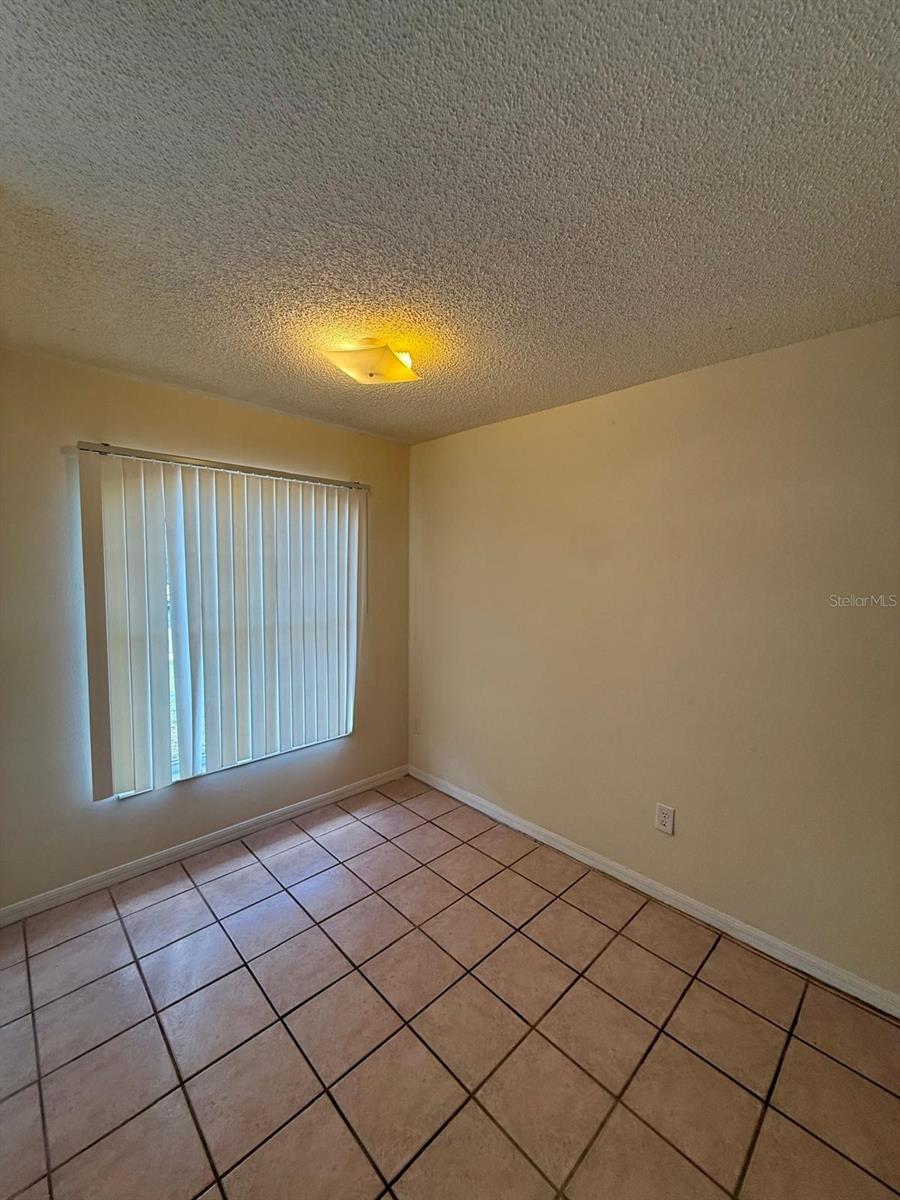 Image 15 of 16 For 2517 Daffadil Terrace