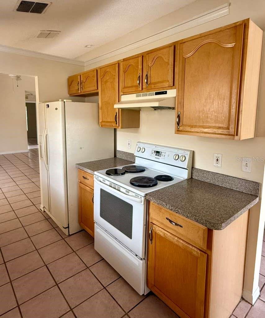 Image 3 of 16 For 2517 Daffadil Terrace