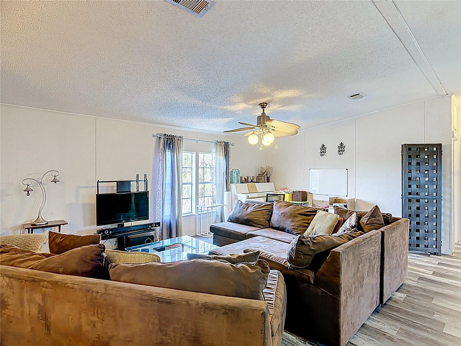 Image 13 of 41 For 5831 Tindel Place