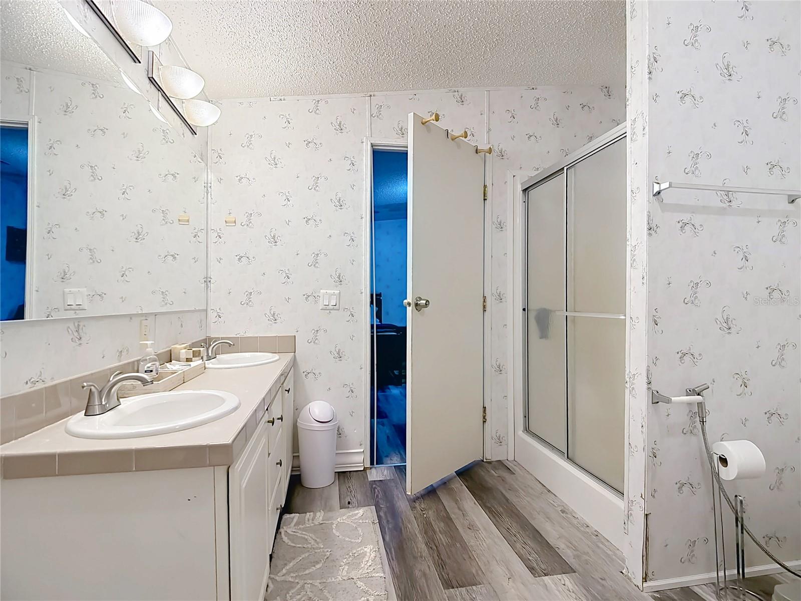 Image 22 of 41 For 5831 Tindel Place