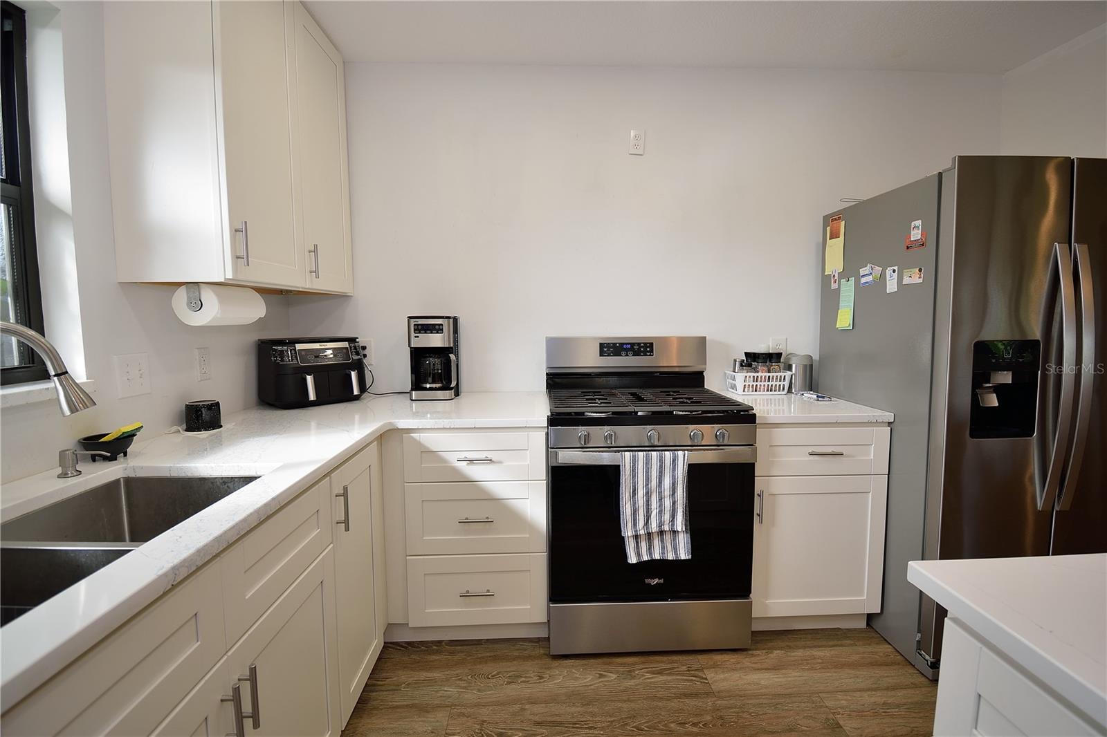 Image 4 of 23 For 2445 Christine Drive