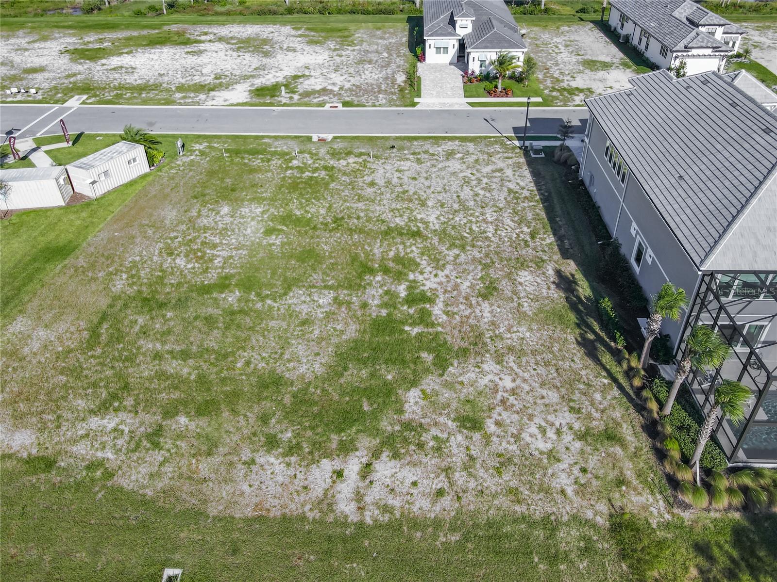 Image 15 of 27 For 81 Coronado Road