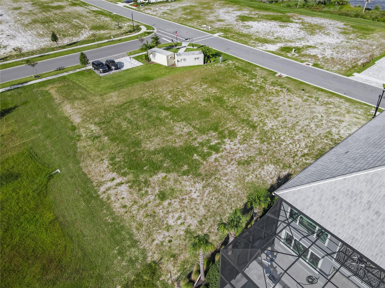 Image 16 of 27 For 81 Coronado Road