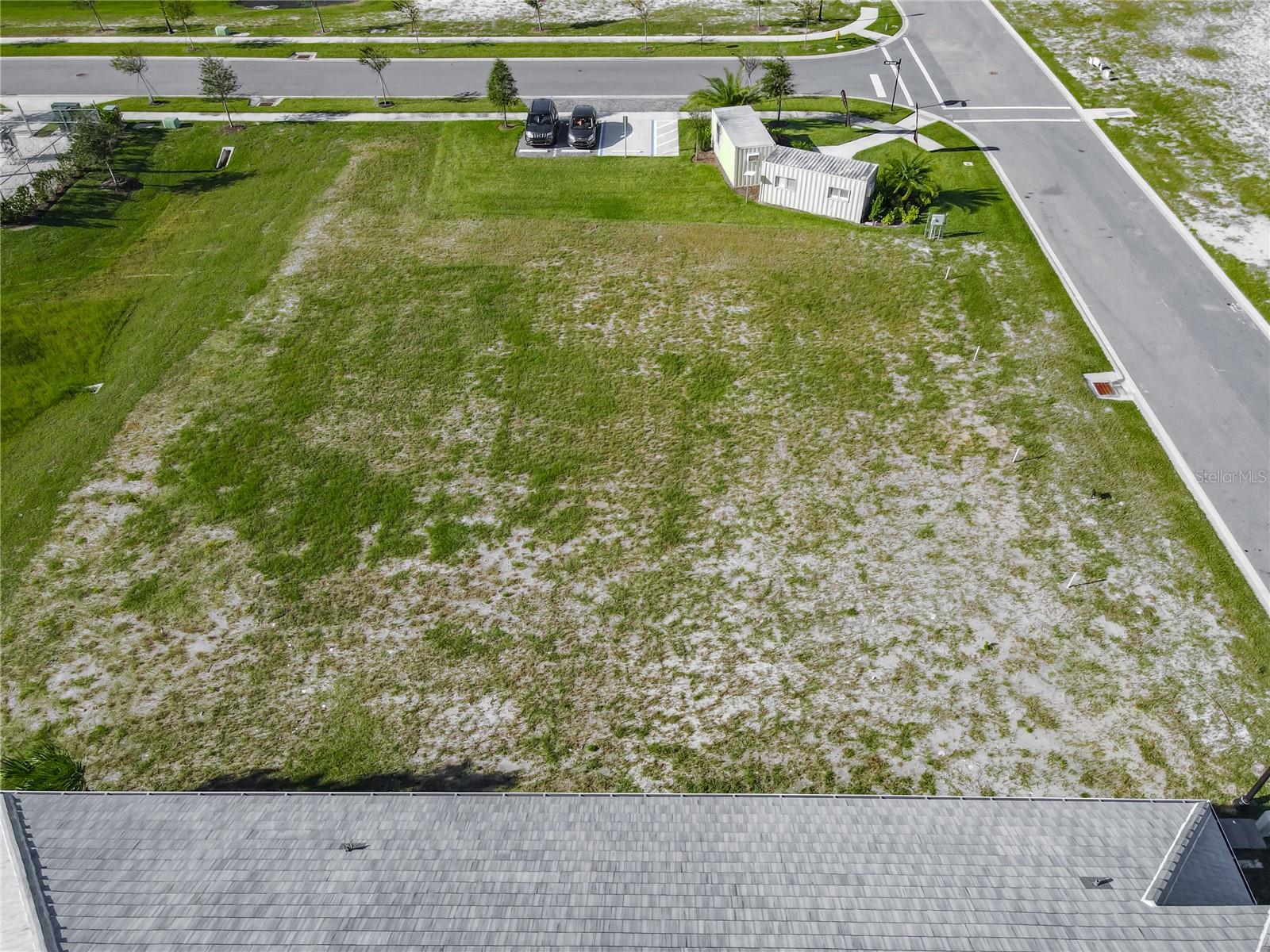 Image 17 of 27 For 81 Coronado Road