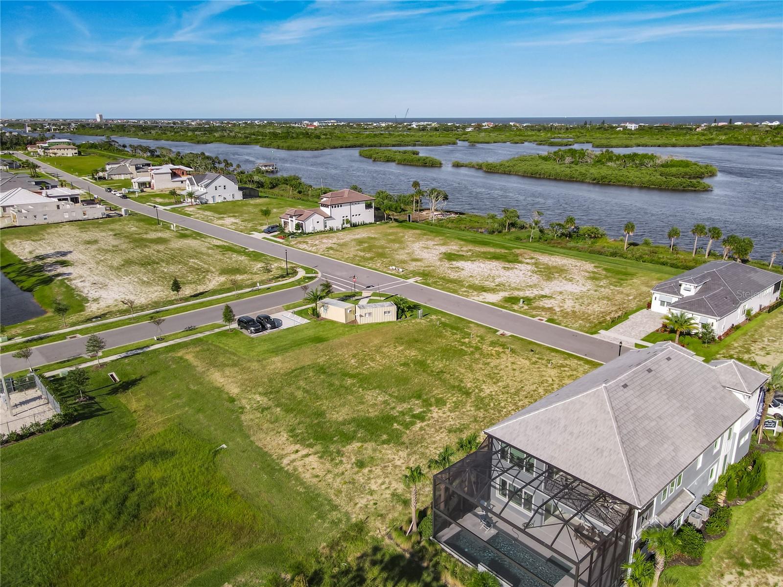 Image 19 of 27 For 81 Coronado Road