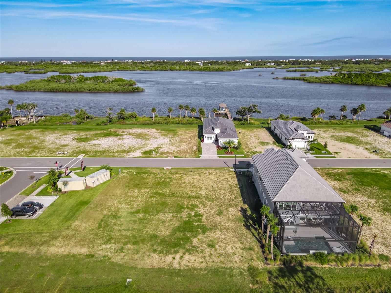 Image 20 of 27 For 81 Coronado Road