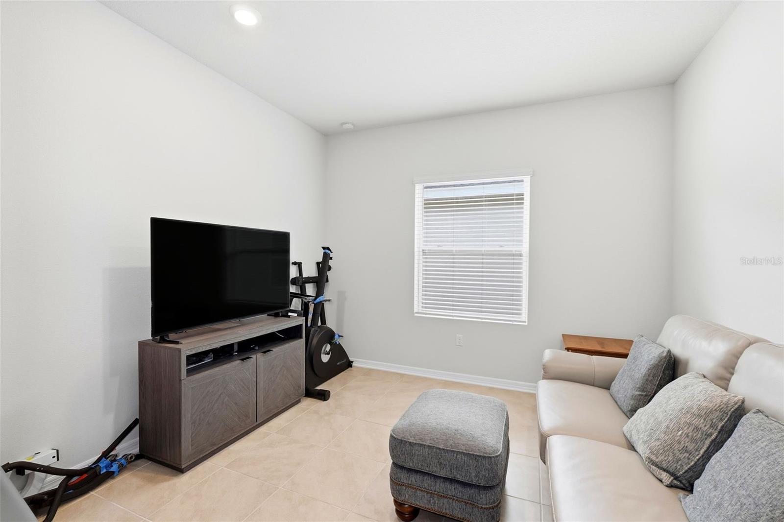 Image 19 of 53 For 17788 Passionflower Circle