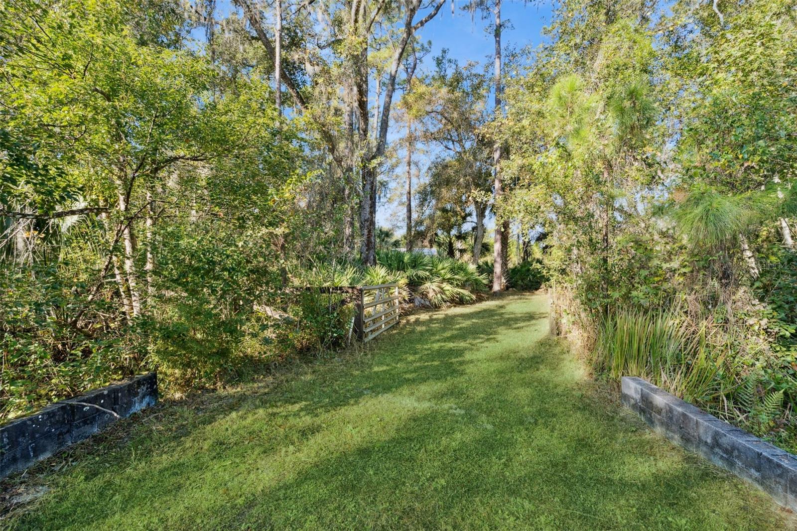 Image 22 of 48 For Brigham Loop