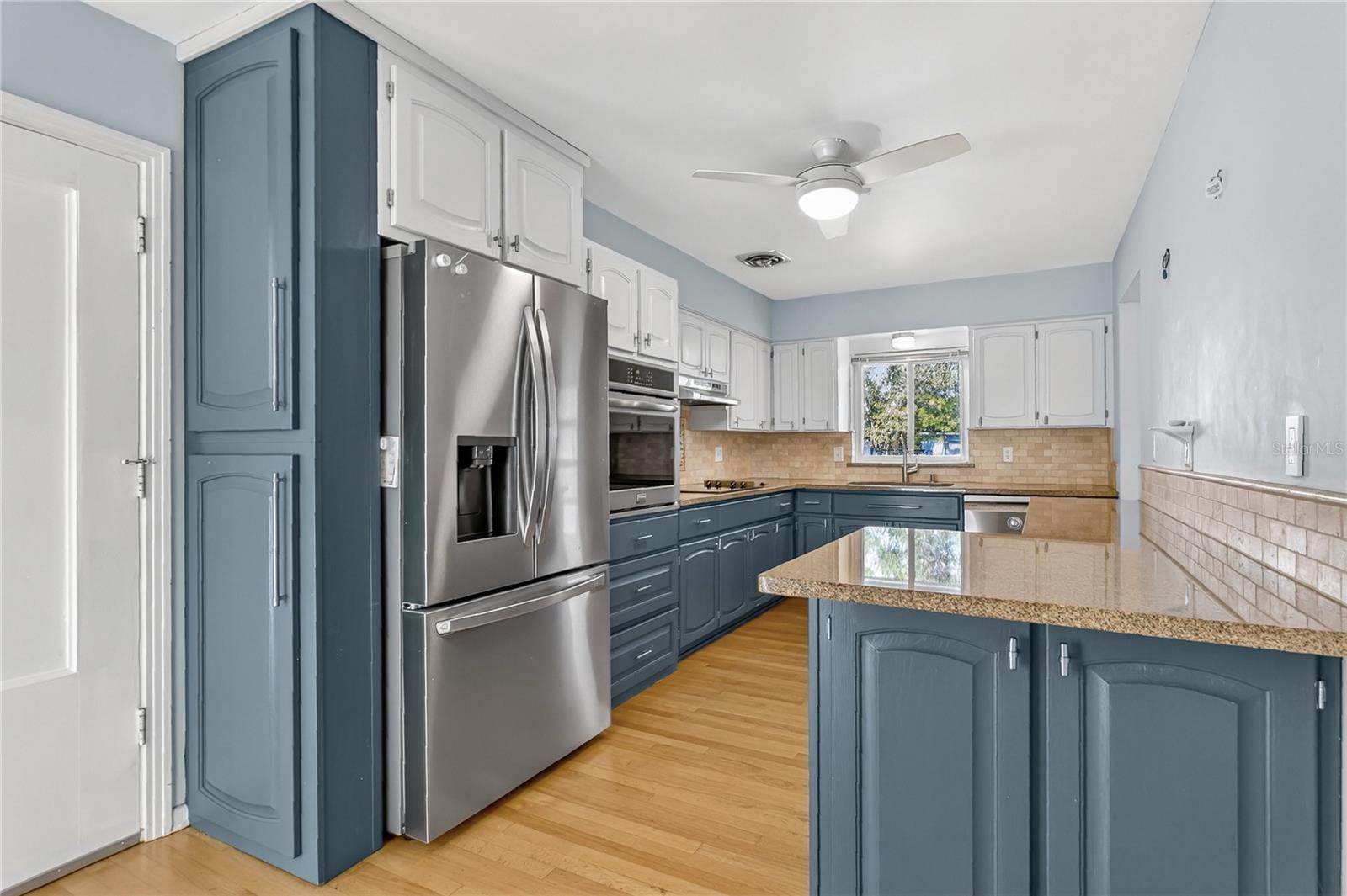 Image 10 of 38 For 3726 Edland Drive