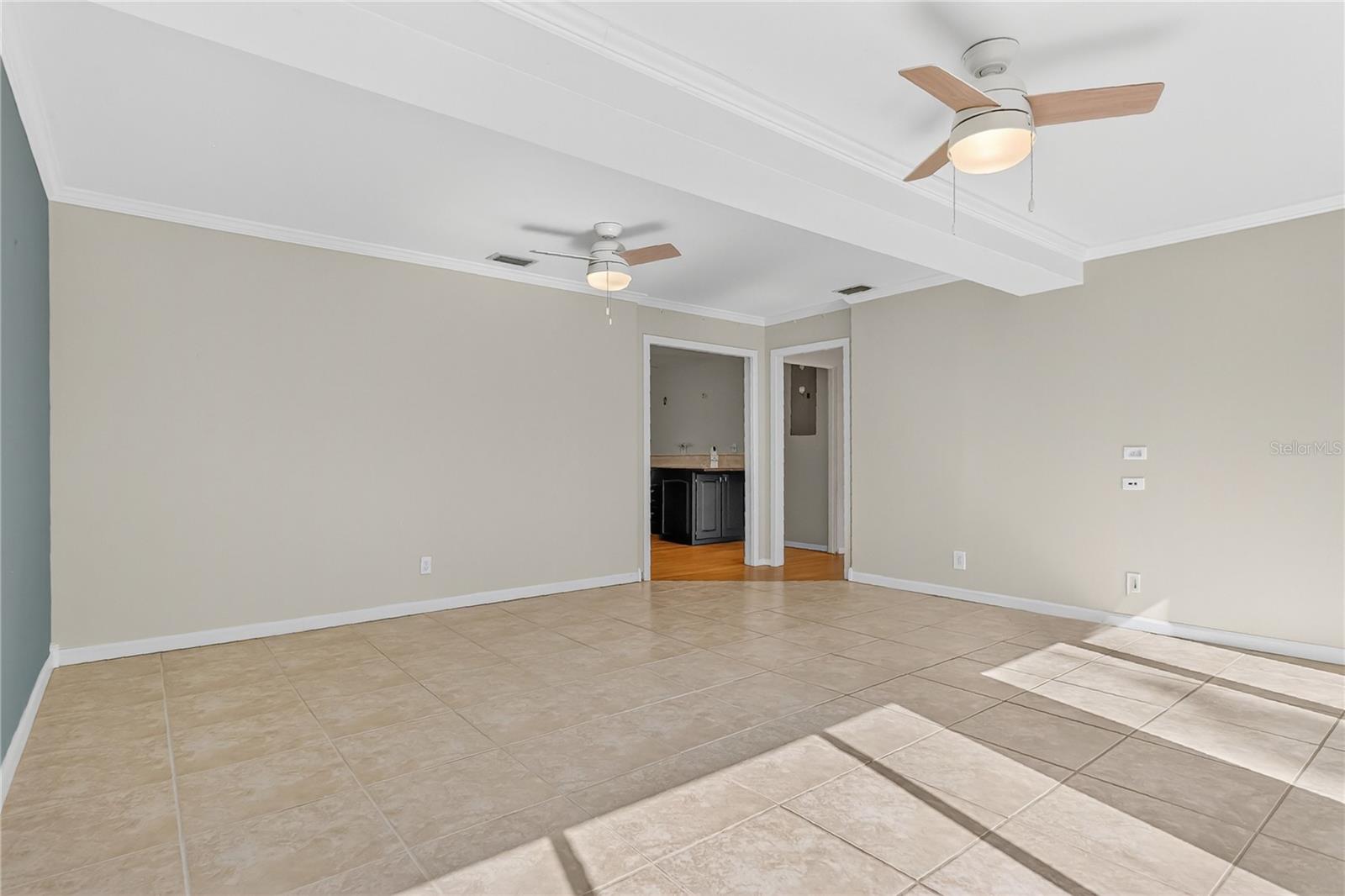 Image 16 of 38 For 3726 Edland Drive