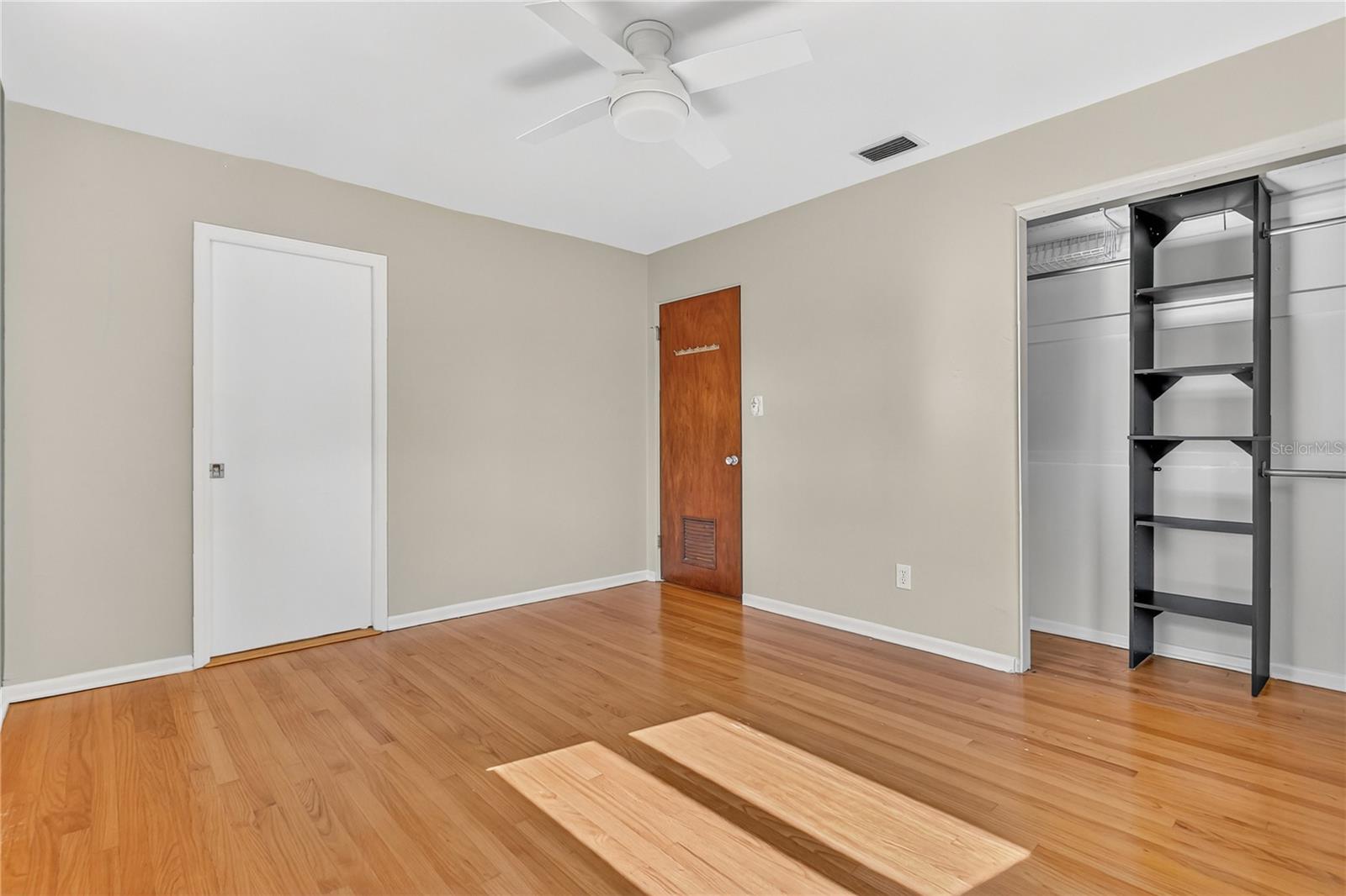 Image 19 of 38 For 3726 Edland Drive