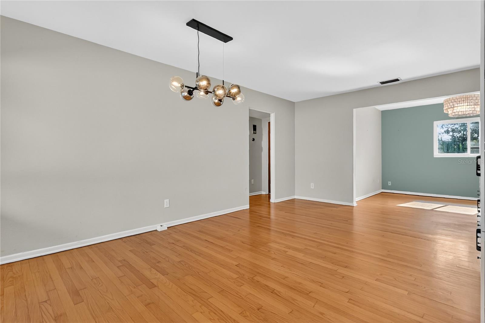 Image 7 of 38 For 3726 Edland Drive