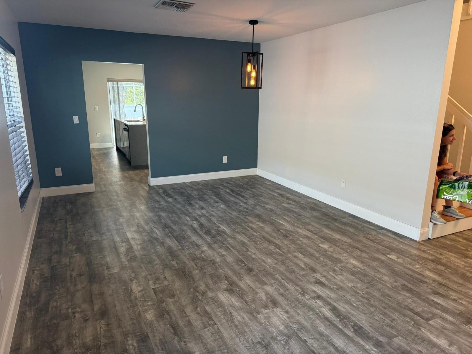 Image 14 of 28 For 7727 Glynde Hill Drive