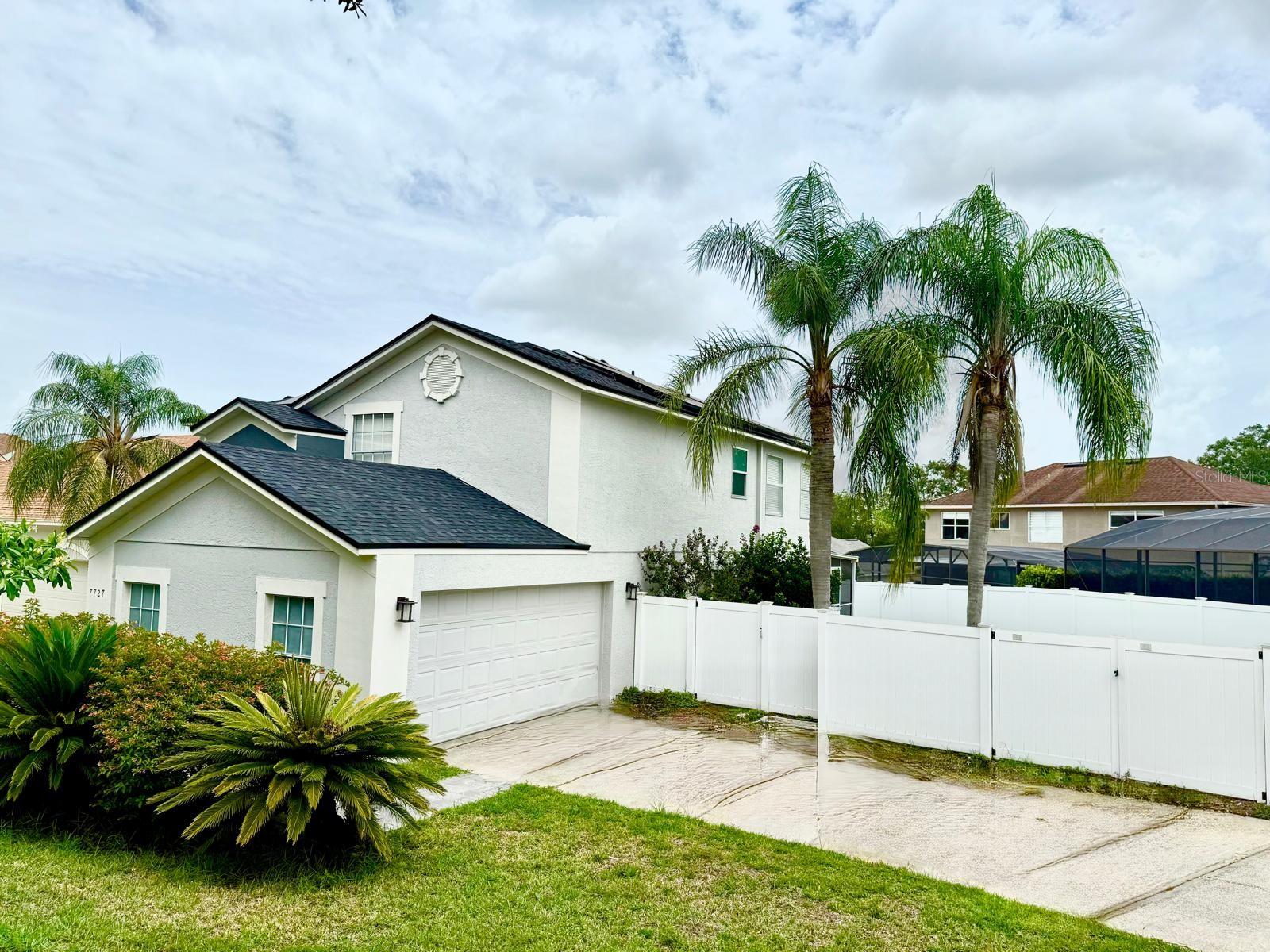 Image 4 of 28 For 7727 Glynde Hill Drive