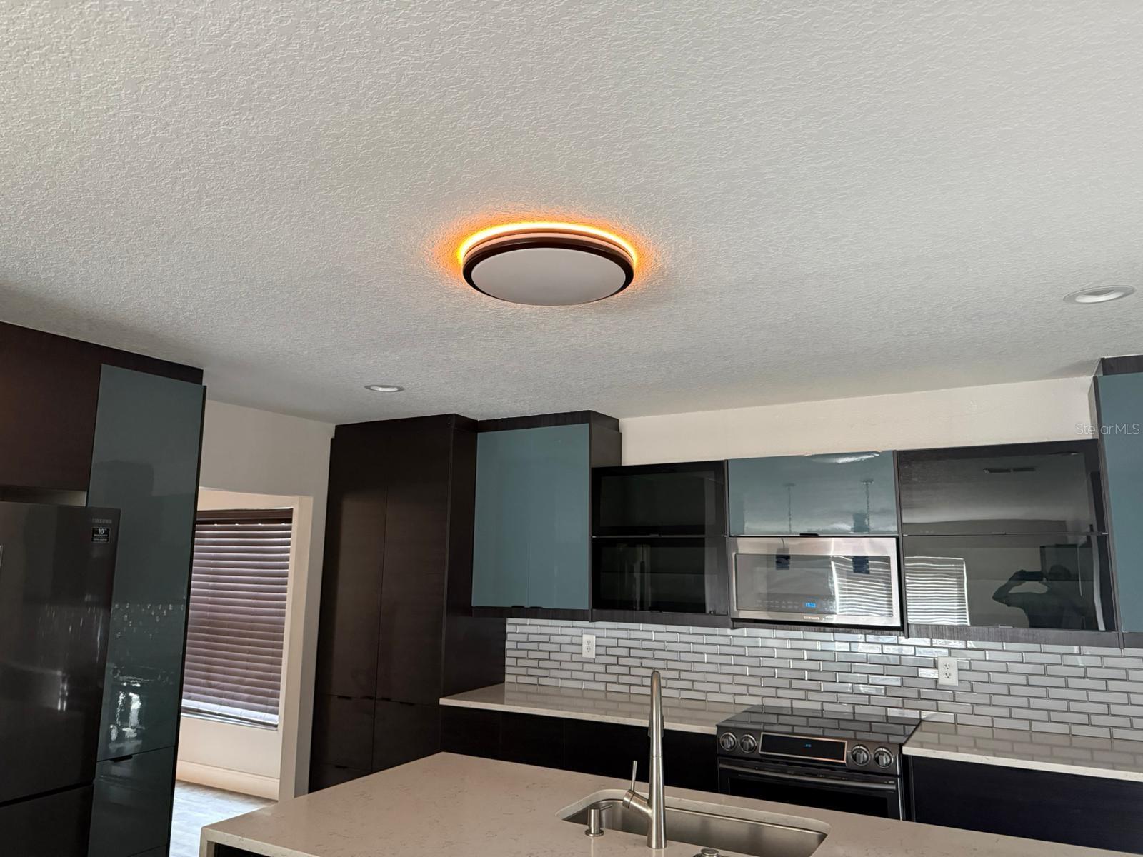 Image 7 of 28 For 7727 Glynde Hill Drive